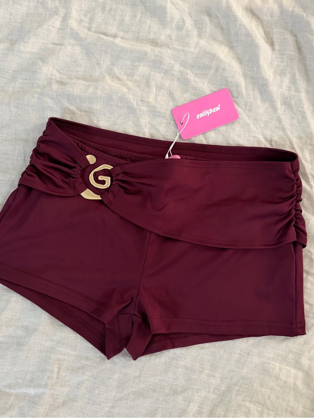 NWT Edikted Rusana Swirl Ruched Micro Shorts